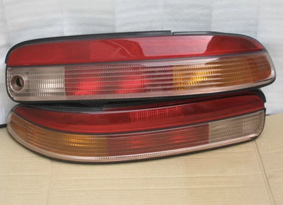 JDM TOYOTA GENUINO SOARER LEXUS SC300 SC400 JZZ30 LUZ TRASERA BULTO MEDIO TÉRMINO Foto 1 de 4