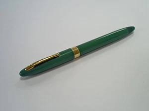 VINTAGE SHEAFFER SARATOGA PASTEL GREEN SNORKEL FOUNTAIN PEN/14K GOLD MEDIUM NIB - Picture 1 of 6