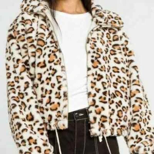 Laarge VS PINK/ know.one.cares Collab Fuzzy Print Pattern Coat - Picture 1 of 4