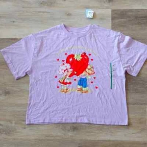 NWT Starawberry Shortcake Women's Graphic Cropped T-Shirt Size M - Picture 1 of 4