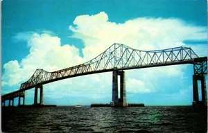 Postcard St. Petersburg Florida Sunshine Skyway 150 Ft. Bridge Tampa Bay Vintage - Imagen 1 de 2