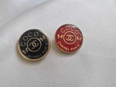 ONE RED BLACK COCO CHANEL PARIS BUTTON 20MM - Image 1 of 4