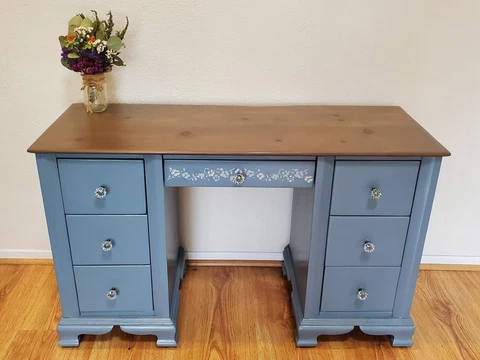 Farmhouse Desk or Vanity Vintage Cover