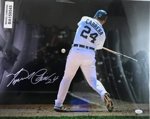 Miguel Cabrera Autographed Detroit Tigers 16x20 Photo - Picture 1 of 2