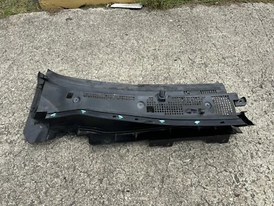 Mazda 2 2015 limpiaparabrisas delantero moldura derecha DA6C507T3 OEM Foto 1 de 4