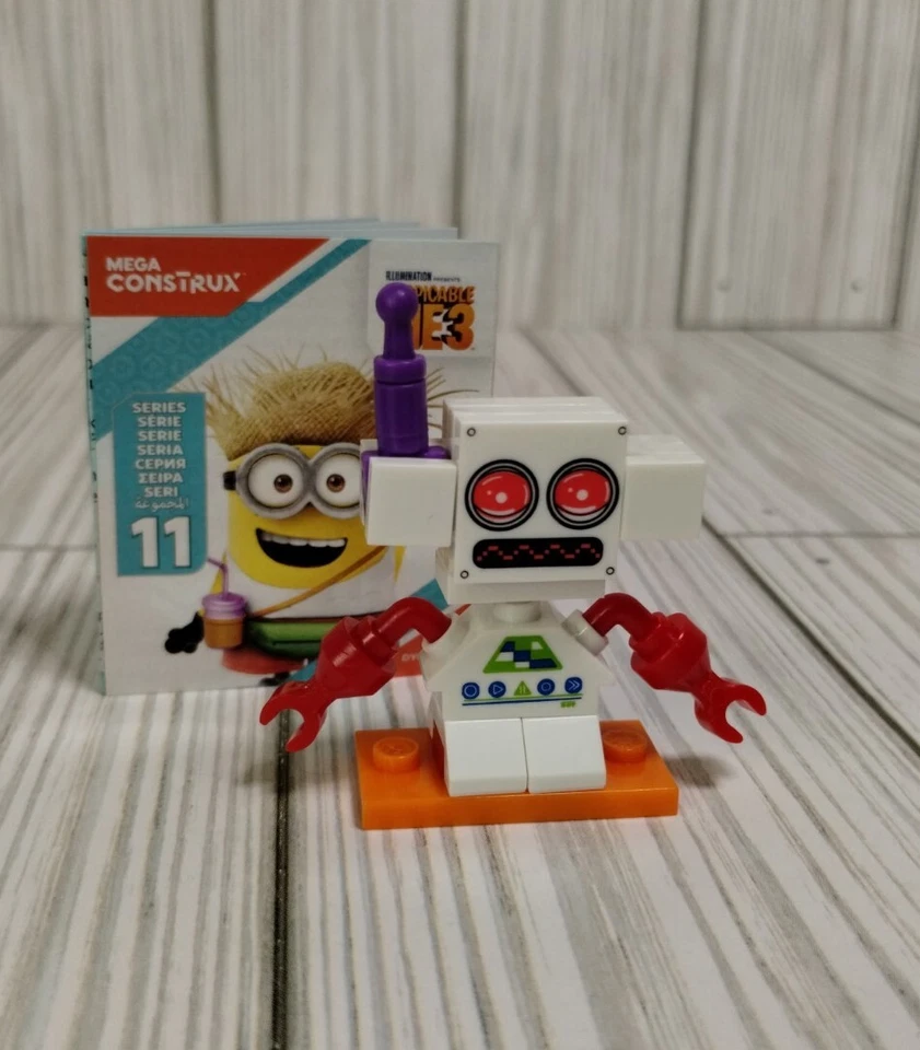 Mega Bloks Construx Despicable Me Minion Robot Series 11 Lego Minifig NEW - Image 1 of 4