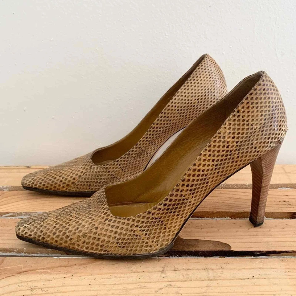 Zapatos de salón Gucci Ayers de piel de serpiente (talla 9,5) Foto 1 de 4