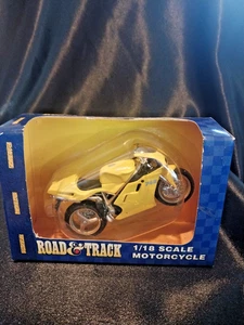 Maisto Road & Track 1999 Ducati 748 BIP 1/18 Scale Motorcycle Model Replica NIB - Picture 1 of 5