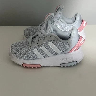 Zapatilla deportiva Adidas Racer TR 2.0 para niños pequeños talla 5K Foto 1 de 4