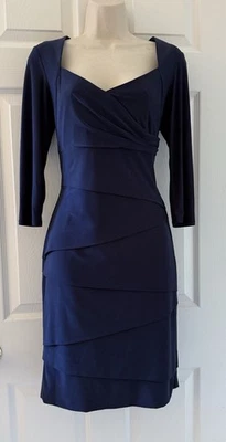 Vestido Vendaje Adelgazante Instantáneo Mercado Negro Casa Blanca Talla 8 Azul Marino Foto 1 de 4