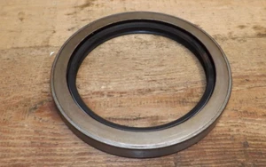 Bedford MJ.Front hub seal.Unfitted.7095120.NOS. - Picture 1 of 2