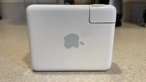 Apple Airport Express A1084 54 Mbps Wireless G Router (M9470LL/A) - Picture 1 of 1
