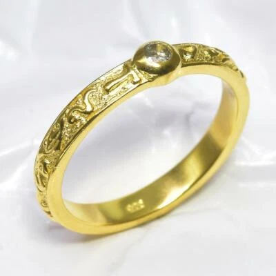 Anillo EE. UU. Talla 6 Oro Vermeil Plata de Ley Genuino Natural 0.08ct Diamante 2.18g Foto 1 de 4