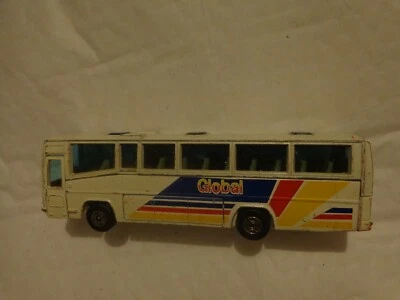 CORGI CLASSICS 1/64 VOLVO PLAXTON PARAMOUNT 3500 GLOBAL TOURS BUS - Image 1 of 2