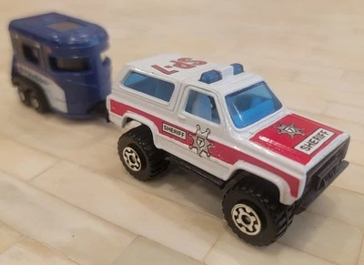 Lote Matchbox Superfast - Chevy Blazer y remolque  Foto 1 de 4