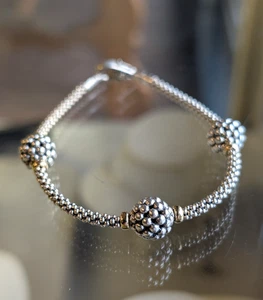 Brazalete de tres estaciones con cuentas de plata de ley y oro de 18 quilates de caviar de Lagos - Imagen 1 de 16