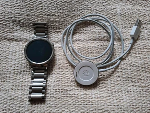 Huawei Smartwatch W1 - Edelstahl inkl. Ladegerät – sehr gut - Bild 1 von 8