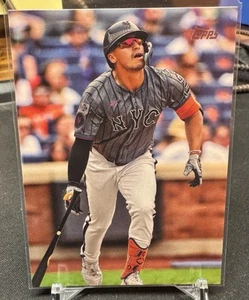 Tyrone Taylor 2025 Topps Series 1 True Photo Variation #225 New York Mets SSP - Picture 1 of 2