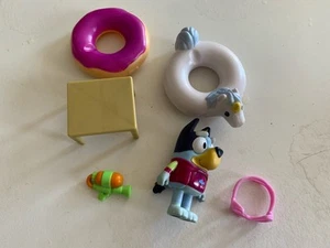 Bluey Pool Time Playset Replacement Figure & Accessories - Picture 1 of 3