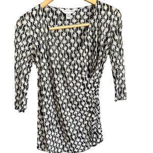 DIANE von FURSTENBERG | Maternity Stretch Silk Wrap Front Top | Size Small  - Picture 1 of 4