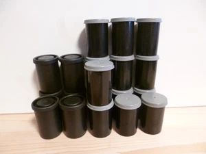 19 leere Film Dosen Kunststoff schwarz mit Deckel - Bild 1 von 3