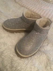 Hey Girl by Corkys Silver Homebody Sparkly Ankle Boots Size 8 Women's - Picture 1 of 4