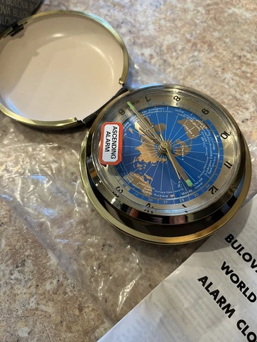 Bulova World Time Folding Quartz  Travel Alarm Clock Vtg In Box -WORKING  Japan Cover