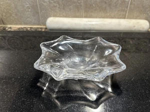 BACCARAT CRYSTAL SMALL CANDY DISH / BOWL, SIGNED. - Picture 1 of 7