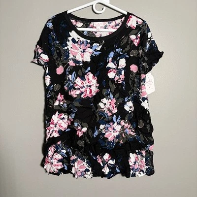Isabel Maternity by Ingrid & Isabel Floral Print Short Sleeve Shirt Medium NWT - Image 1 of 4