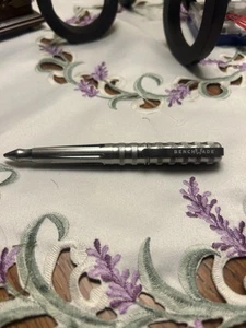 Benchmade Tactical Pen Stainless With Black Ink 1100-4 - Picture 1 of 2