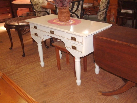 1700's Early 1800's Wood Desk from Wagon Train Days, Dove Tailed, Peg-Leg Cover