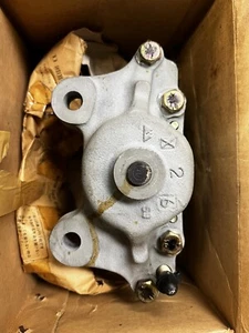 NEW FRONT BRAKE CALIPER  SET 41011-N4490RE 41010-N7600 240ZX  - Bild 1 von 7