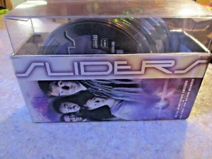 Sliders - Seasons 1 2 (DVD, 2004, 6-Disc Set) - Picture 1 of 3