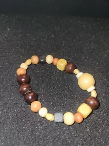 Pulsera de cuentas de madera hecha a mano INV#2117W - Imagen 1 de 3