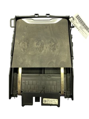 BMW X5 G05 2019-2023 OEM consola delantera contenedor de almacenamiento con cargador inalámbrico Foto 1 de 4