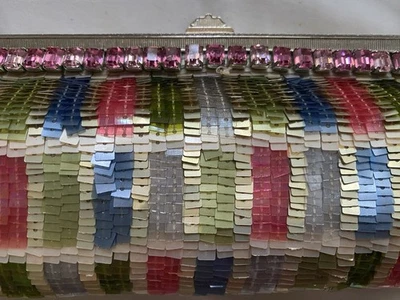 ¡ESOS COLORES!**BOLSO CLUTCH BADGLEY MISHKA EMBELLECIDO DE NOCHE**AUTÉNTICO**BOLSO ANTIPOLVO Foto 1 de 4