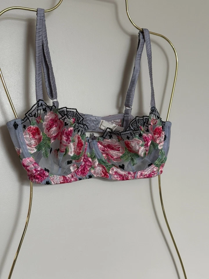 Sujetador Fleur du Mal bordado de malla rosa y encaje para cartas 34D -  Foto 1 de 4