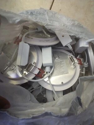 Kit de iluminación empotrada LED ultra delgada inteligente Wi-Fi de Globe Electric 45 unidades  Foto 1 de 4