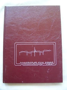 1981 BROOKLINE HIGH SCHOOL YEARBOOK BOOKLINE, MASSACHUSETTS CONAN O'BRIEN - Imagen 1 de 1