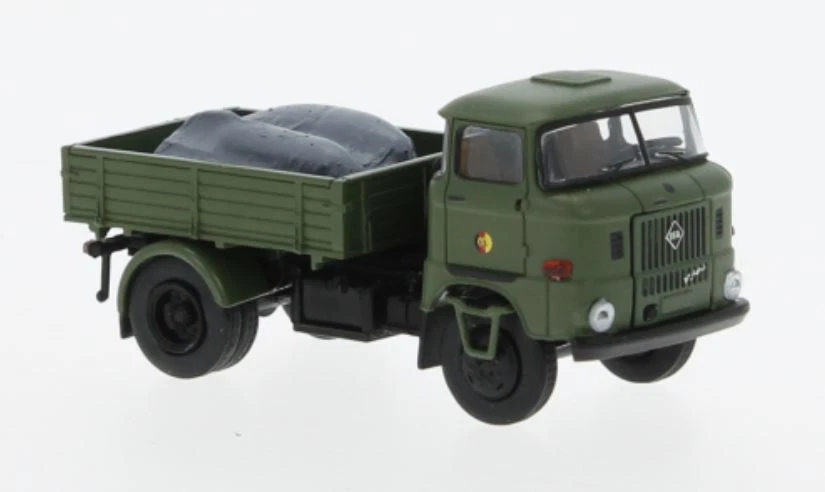 Brekina 71257 IFA W 50 Zugmaschine NVA mit Ladegut 1965 1:87 - Image 1 of 1