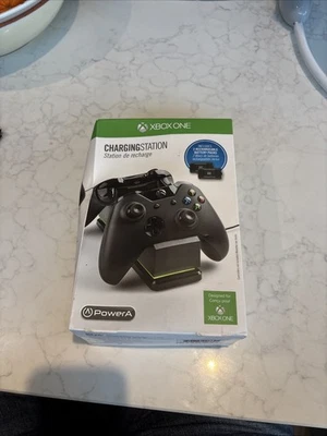 Xbox One Charging Station Dock with 2x Rechargeable Batteries Black for console - Image 1 of 4