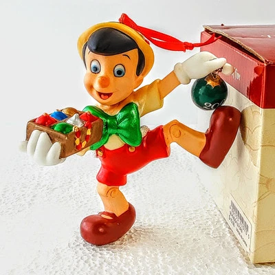 Disney WDW Navidad a través de los años Colecciones 2006 Pinocho Ornamento 4" Foto 1 de 4