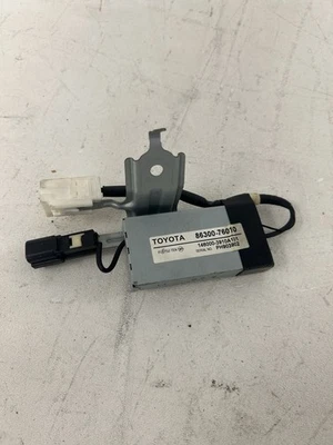 MÓDULO DE CONTROL AMPLIFICADOR ANTENA LEXUS CT200h 2011-2017 86300-76010 OEM Foto 1 de 4