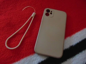 IPHONE 11 SCHUTZHÜLLE --- MIT HANDGELENKSCHNUR --- - Bild 1 von 2