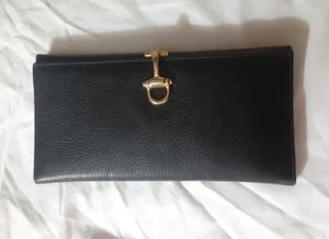 Cartera de cuero negra St. Thomas - Cierre dorado, cuero de vaca, 7-1/4" x 3-3/4" - Imagen 1 de 6