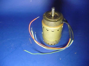 MOTORE ARIA ORIENTALE, MODELLO ALTERNATO J31E-16B 6105-00-308-2753 KS15101L02 AT&T - Foto 1 di 3