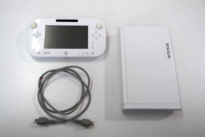 Nintendo WiiU　32GB Console & Gamepad　White　WUP-101(01)　NTSC-J　Tested［B-12］ - Image 1 of 4