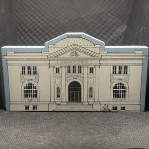 Vintage Cat's Meow Hometowne Collectibles Wood Graduate Center Kutztown Uni PA - Picture 1 of 9