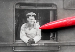 Foto Flieger Offizier Eisenbahn Waggon 2. Klasse SELTEN Nachlass Hauptmann Heise - Bild 1 von 2