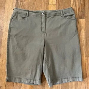 Additions by Chico's Casual Bermuda Shorts Olive Green Size 2.5 SHORT - Picture 1 of 3